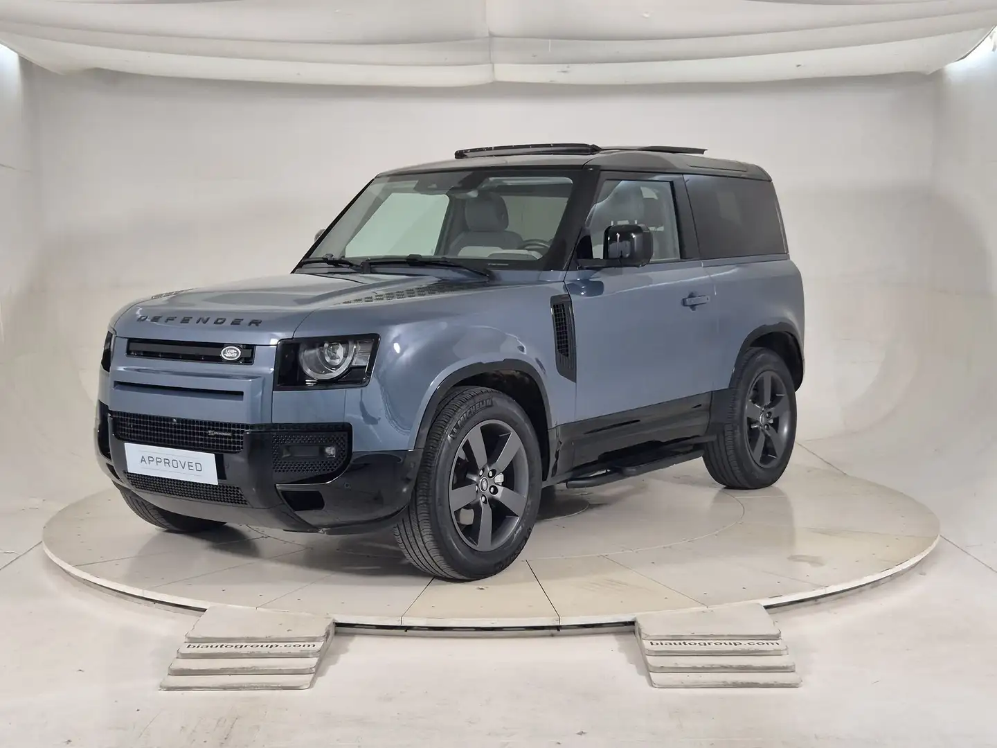 Land Rover Defender VII 2020 90 Diesel 90 3.0d i6 mhev X-Dynamic SE a Blu/Azzurro - 1