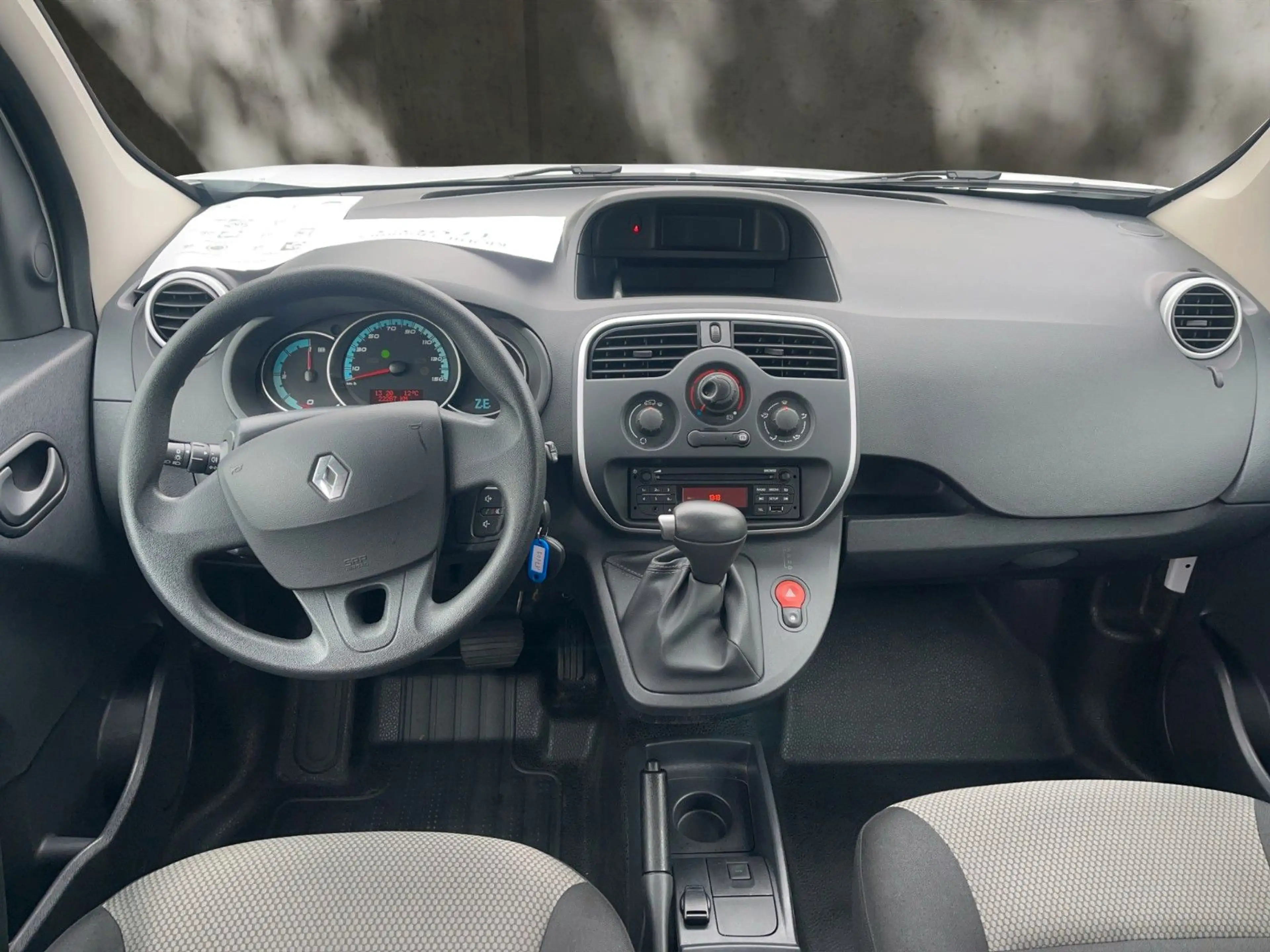 Renault Kangoo Z.E. 33 Maxi 5-Sitzer/Inklusive Batterie! — photo 13