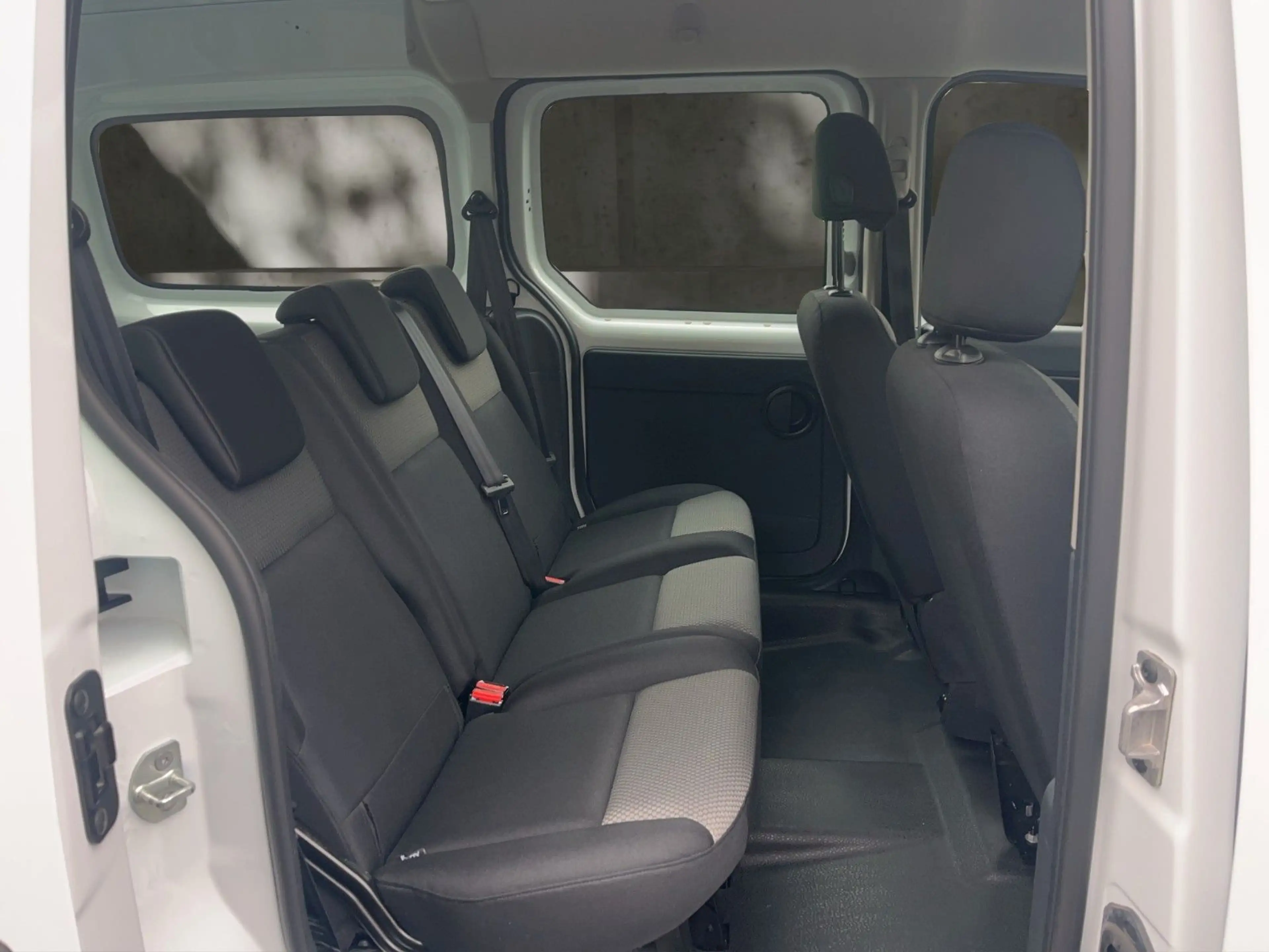 Renault Kangoo Z.E. 33 Maxi 5-Sitzer/Inklusive Batterie! — photo 12