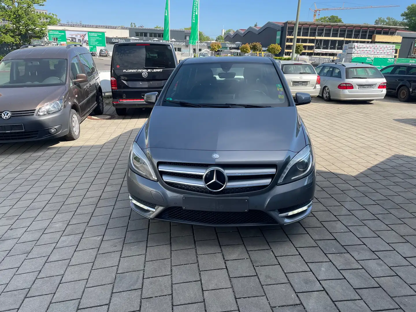 Mercedes-Benz B 180 CDI Grau - 1