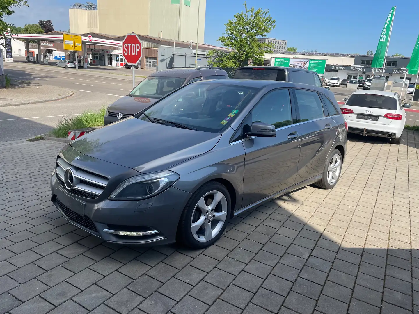 Mercedes-Benz B 180 CDI Grau - 2