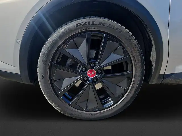 DS Automobiles DS 7 view 8