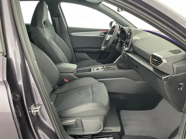 Cupra Leon view 10