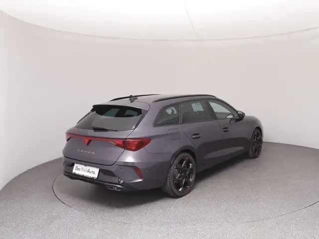 Cupra Leon view 4