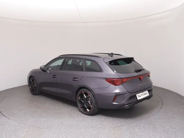 Cupra Leon view 5