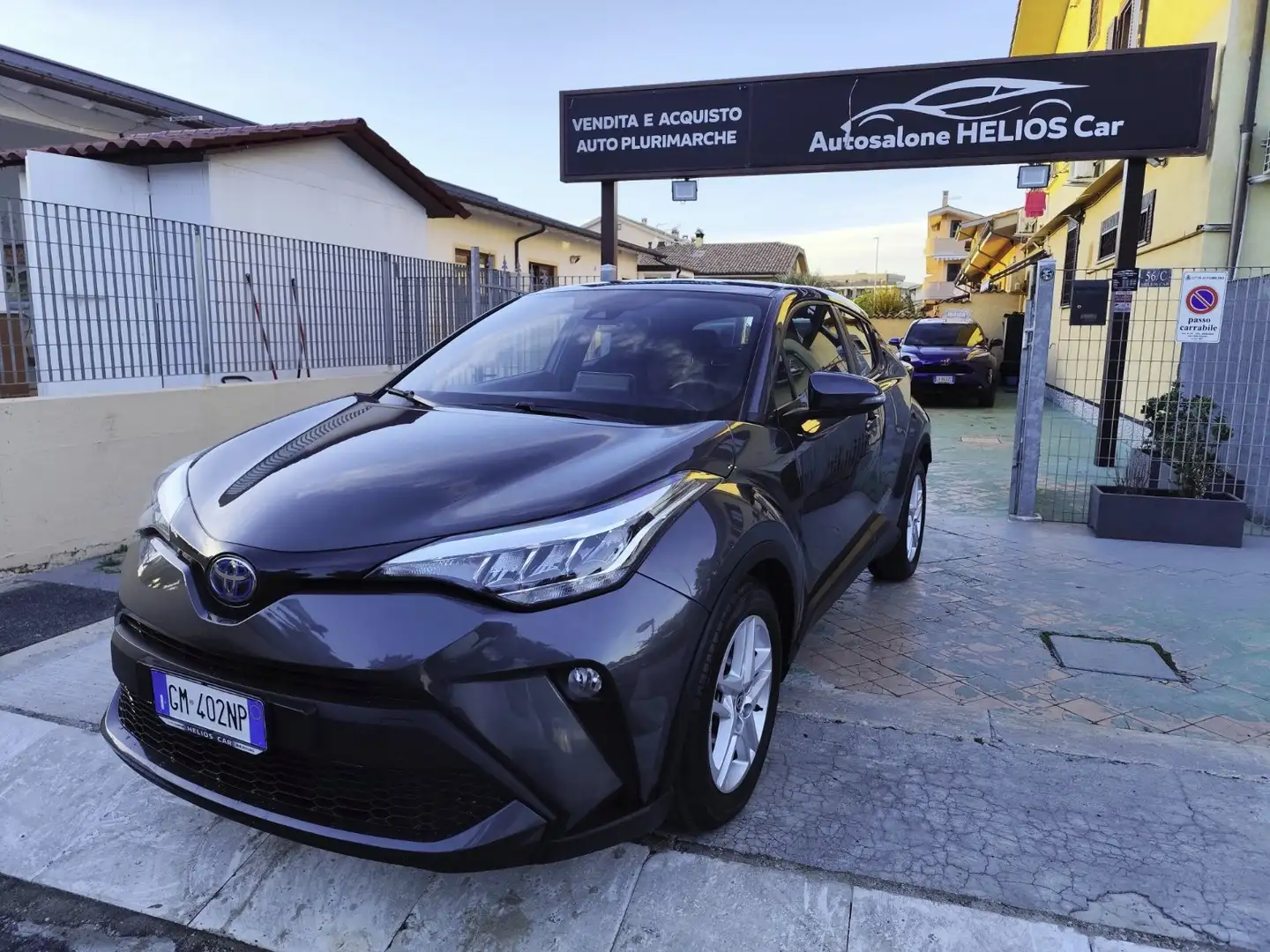 Toyota C-HR C-HR I 2023 1.8h Business e-cvt GARANZIA UFFICIALE Grigio - 2