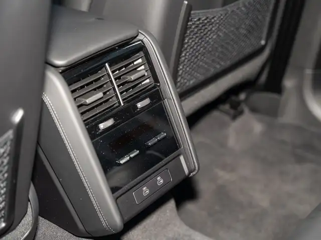 Porsche Cayenne Ansicht 16