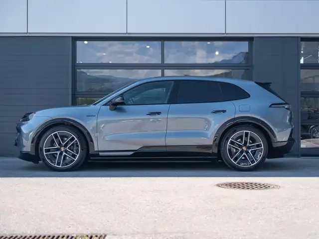 Porsche Cayenne Ansicht 2