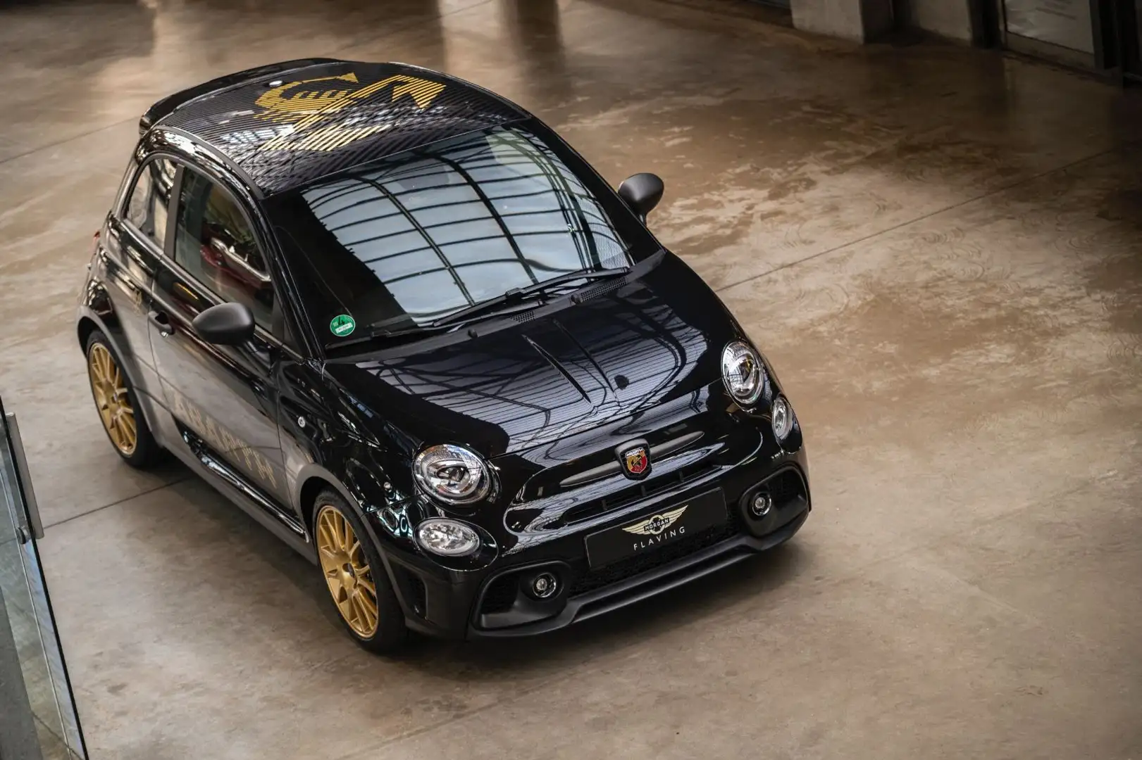 Abarth 695 75th ANNIVERSARIO - Neuzustand Schwarz - 2