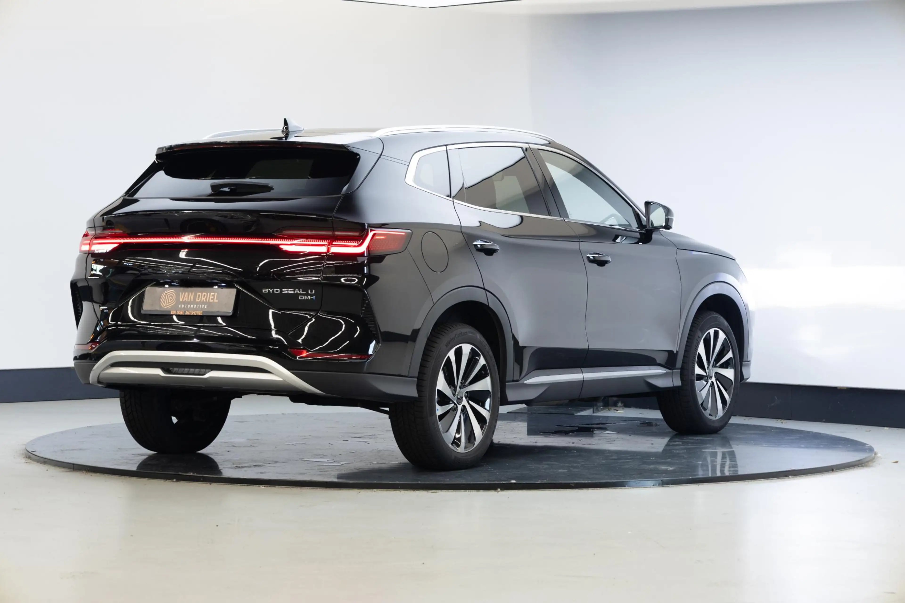 BYD Seal U 1.5 DM-i FWD Boost | Rijklaar | 18,3 kWh | 87km WL — photo 29