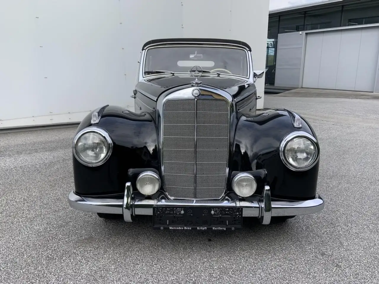 Mercedes-Benz 220 A Cabrio W187, foto 3