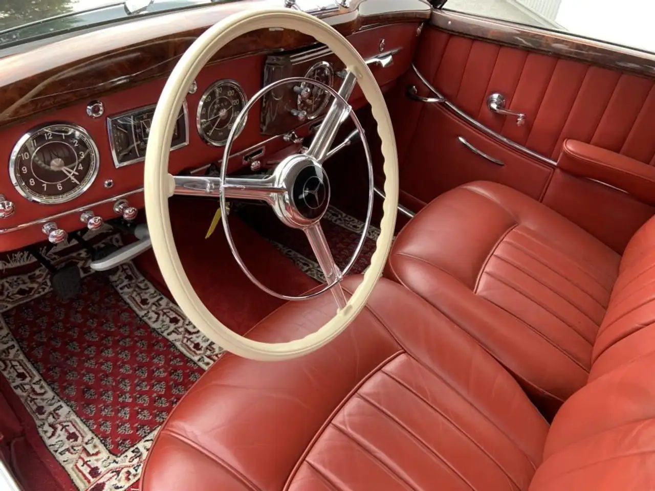 Mercedes-Benz 220 A Cabrio W187, foto 7