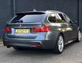 BMW 316 BMW 3-Serie 316i M Sport Touring Grijs - thumbnail 3