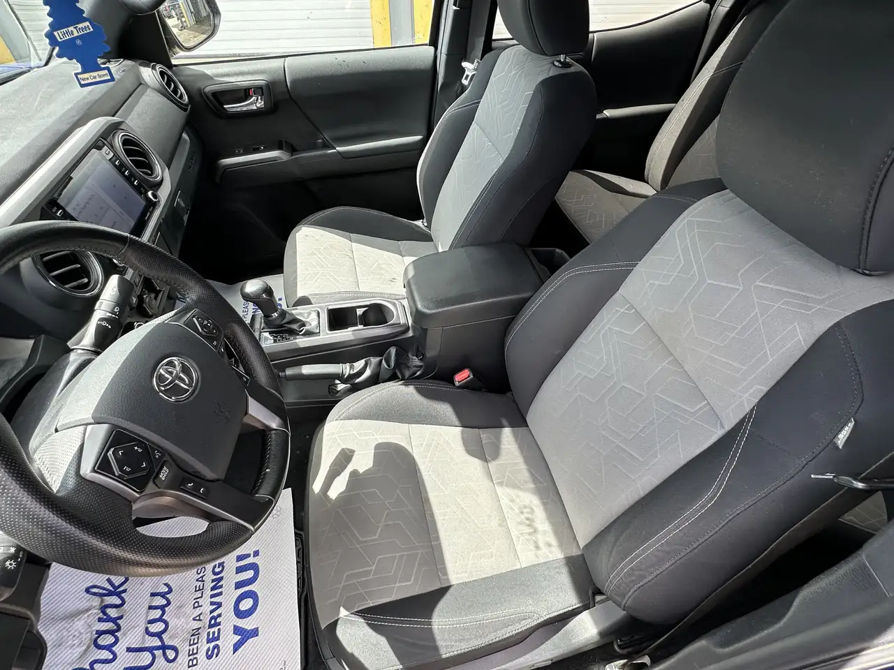 Toyota Tacoma снимка Toyota Tacoma