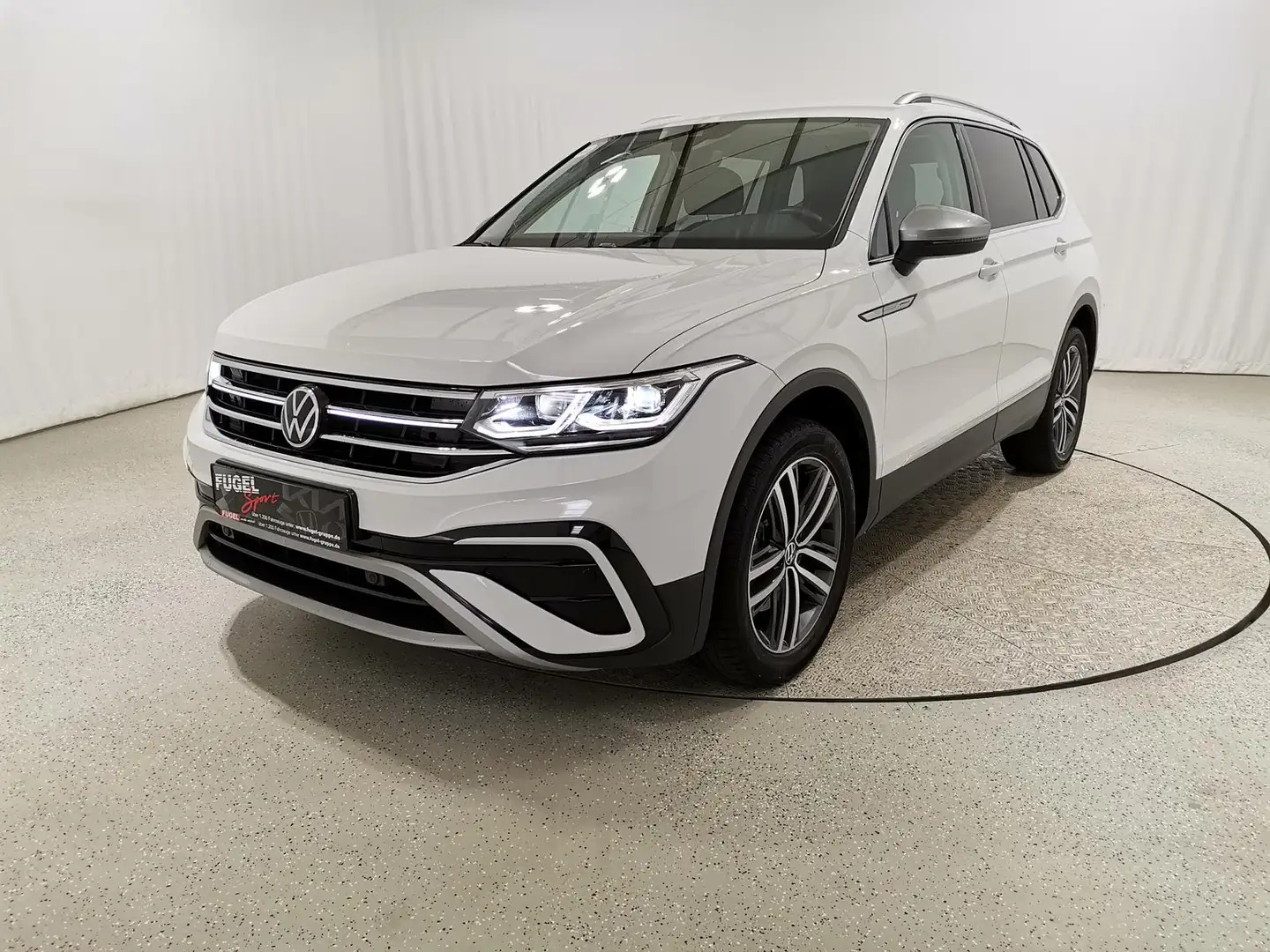 Volkswagen Tiguan Allspace 2.0 TDI Elegance 4Motion AHK|Matrix-LED|virt.Cock. Wit - 2