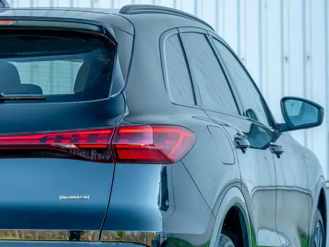 Audi Q5 view 6