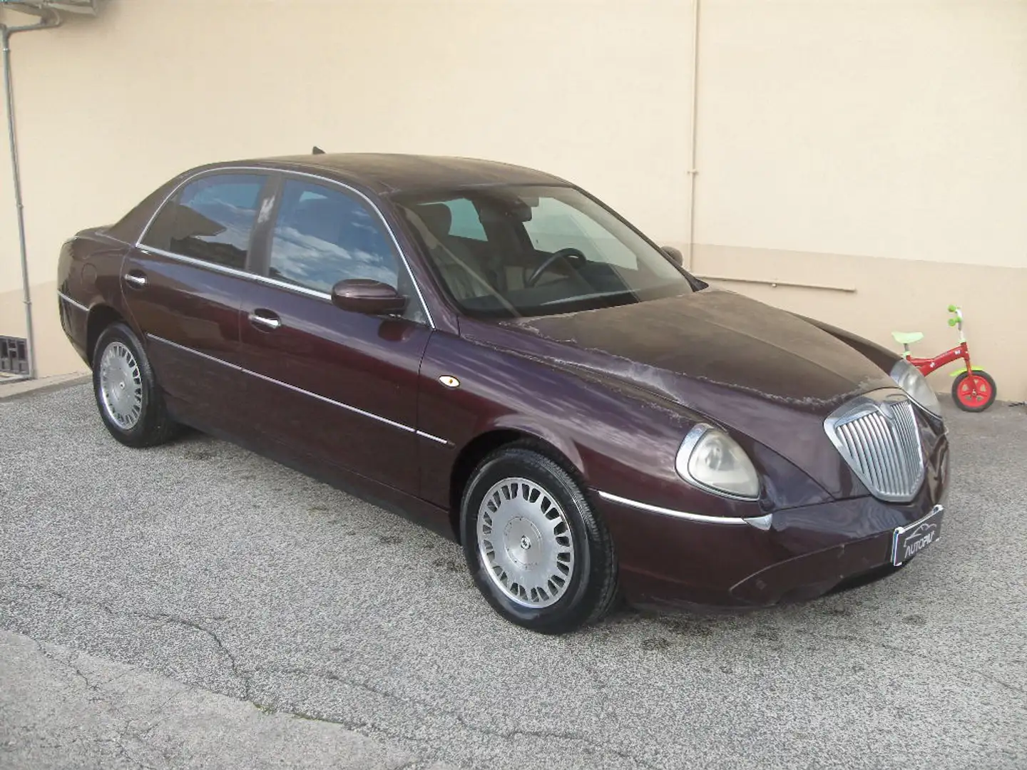 Lancia Thesis Thesis 2.4 jtd Emblema Braun - 1