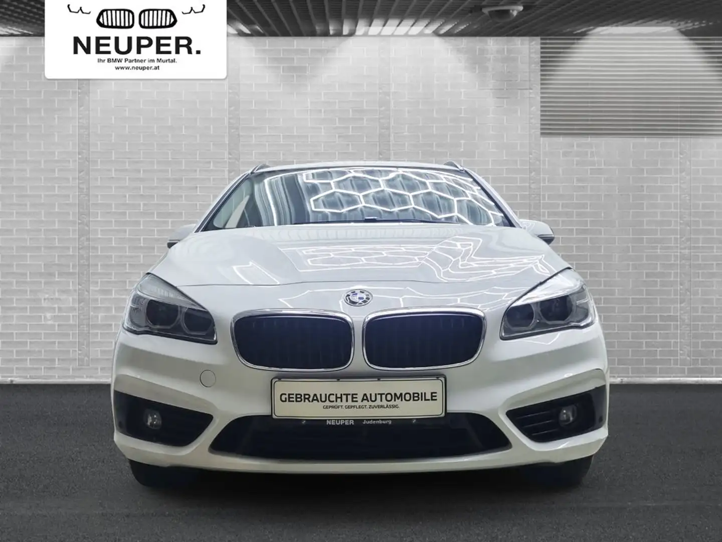 BMW 218 d xDrive Active Tourer Weiß - 2