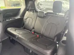 Chrysler Grand Caravan 2027 — фото 13