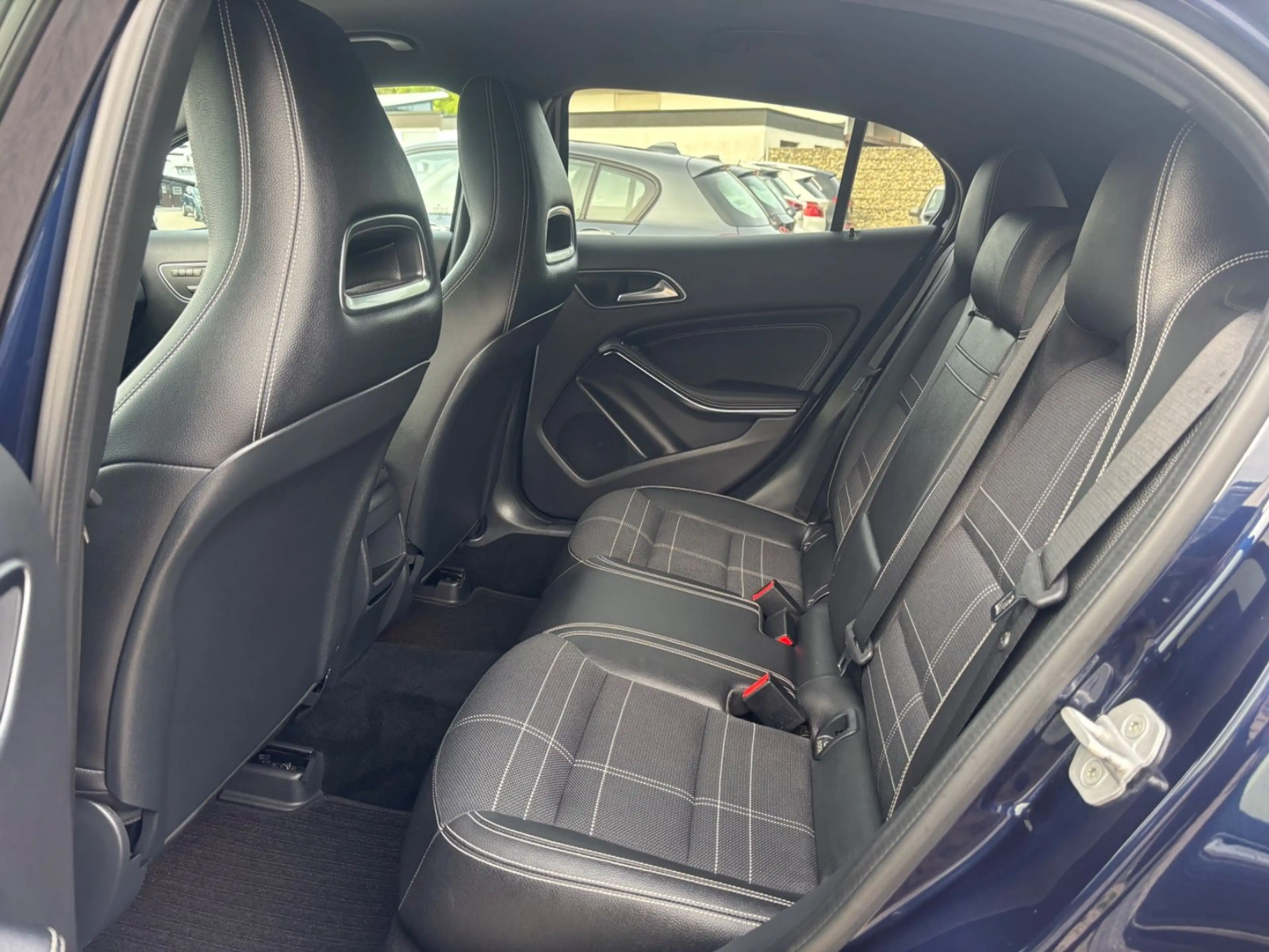 Mercedes-Benz GLA 220 d,Memory,Kamera,Night-Paket,Navi,I-HAND — photo 15