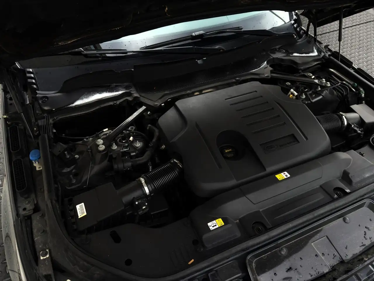 Land Rover Range Rover Sport снимка Land Rover Range Rover Sport
