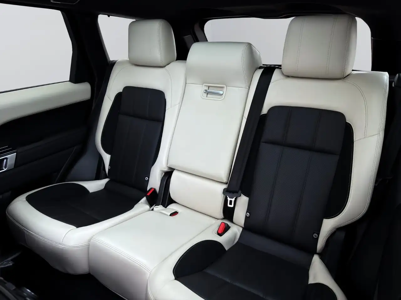 Land Rover Range Rover Sport снимка Land Rover Range Rover Sport