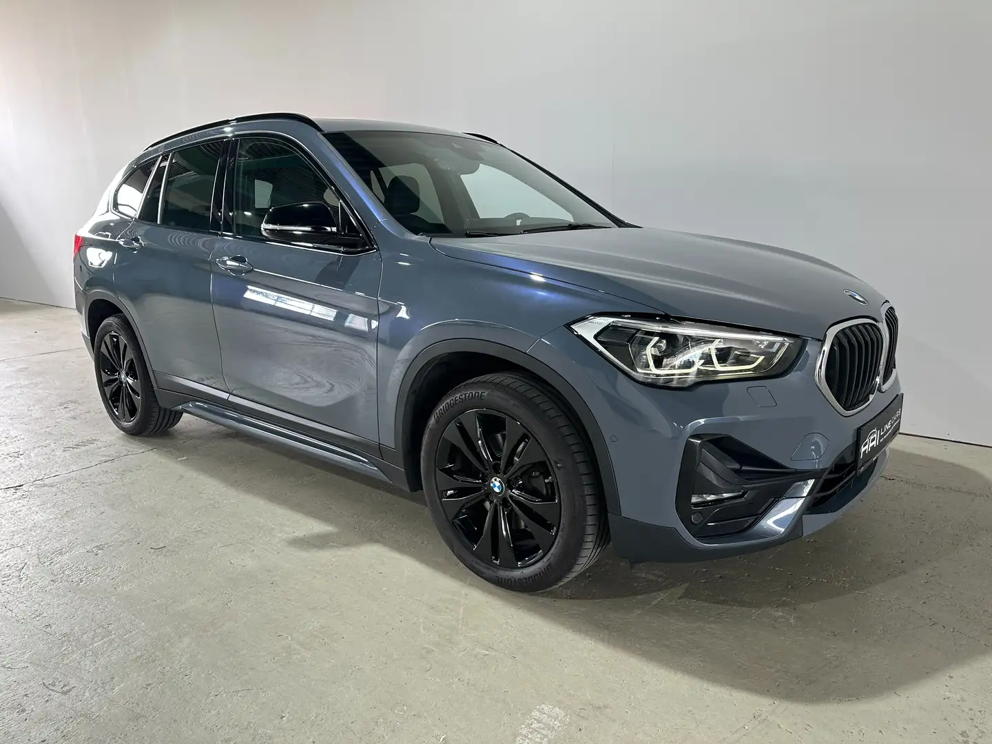 BMW X1 X1 18d Sport Line Aut. | PANO | LED | AHK | HeadUp Gris - 1