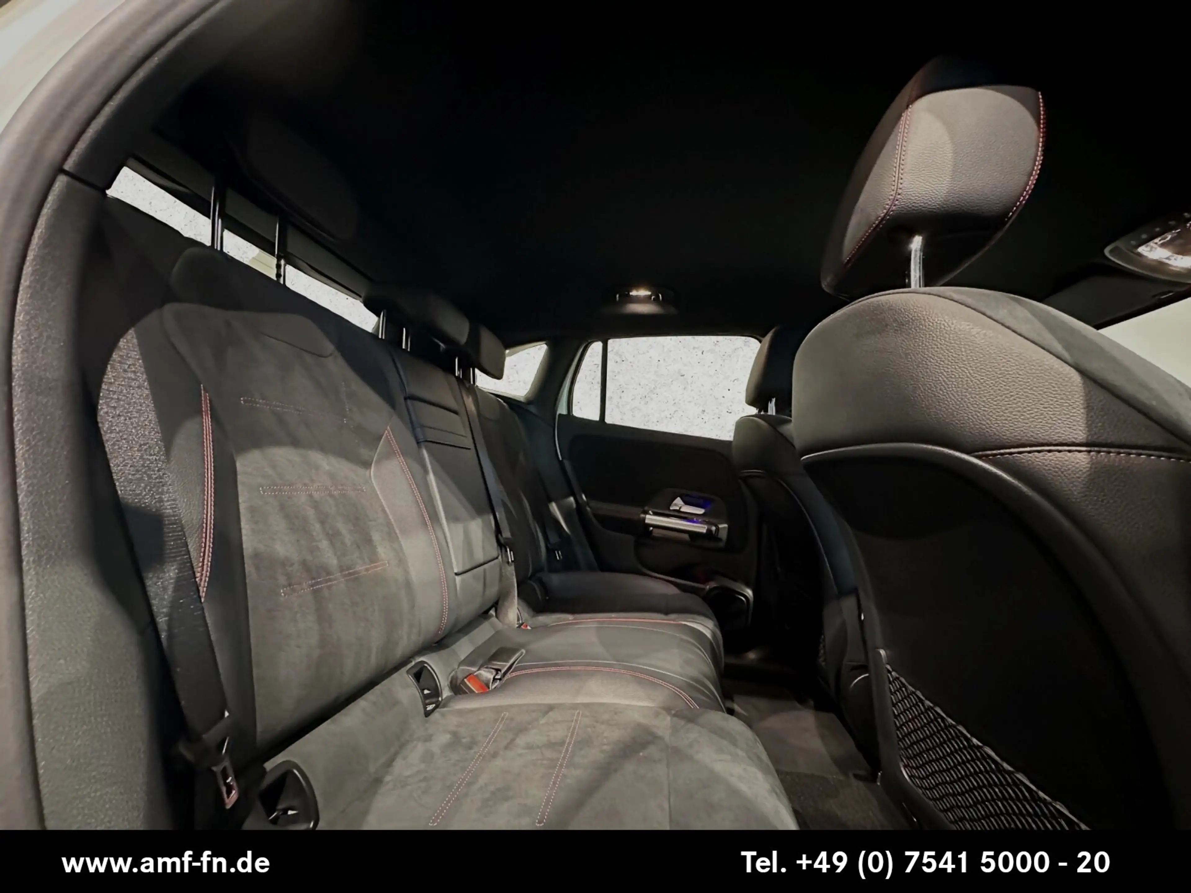 Mercedes-Benz EQA 300 EQA 300 4MATIC AMG-LINE | LED | NAV | RFK | ELHK — photo 11