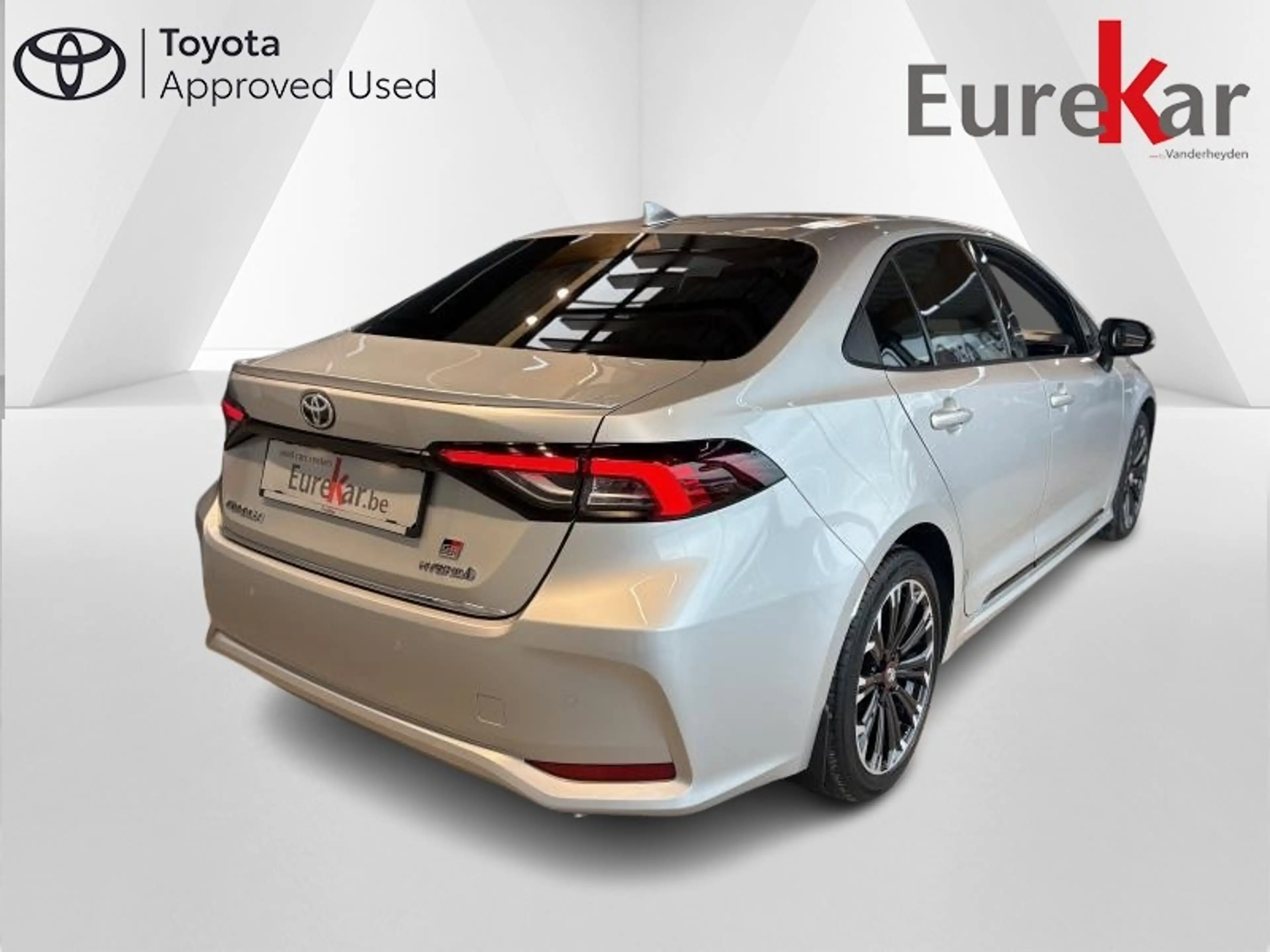 Toyota Corolla SEDAN GR SPORT — photo 3