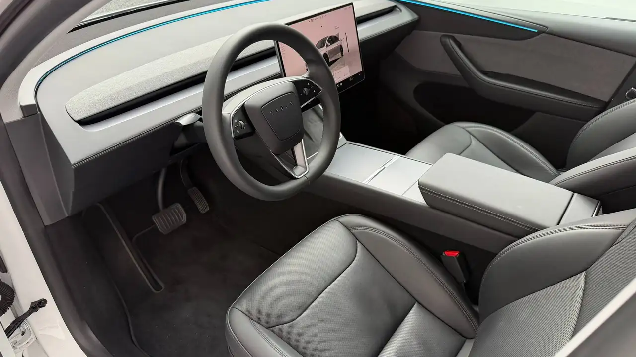 Tesla Model Y Juniper RWD Premium versie met panoramisch dak! LFP batterij Perfecte staat!, миниатюра 25