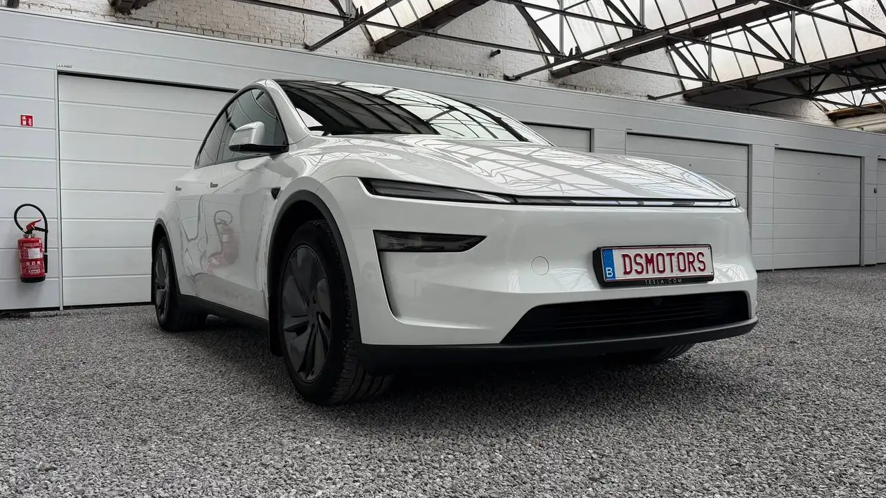 Tesla Model Y Juniper RWD Premium versie met panoramisch dak! LFP batterij Perfecte staat!, миниатюра 10