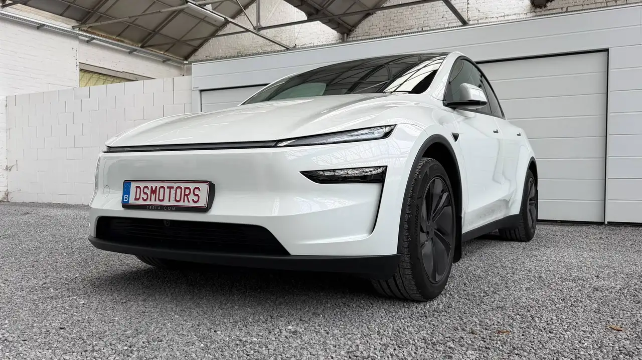Tesla Model Y Juniper RWD Premium versie met panoramisch dak! LFP batterij Perfecte staat!, миниатюра 11