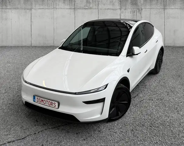 Tesla Model Y Juniper RWD | Premium versie met panoramisch dak! | LFP batterij | Perfecte staat!