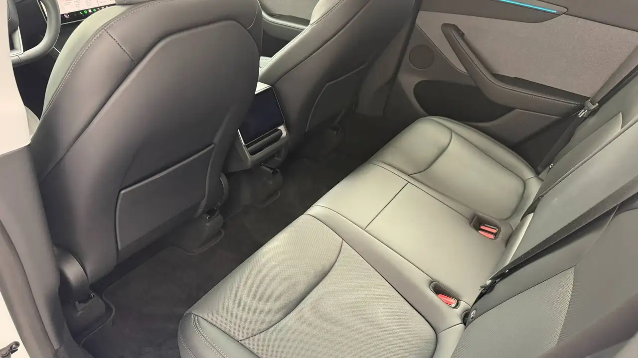 Tesla Model Y Juniper RWD Premium versie met panoramisch dak! LFP batterij Perfecte staat!, миниатюра 27