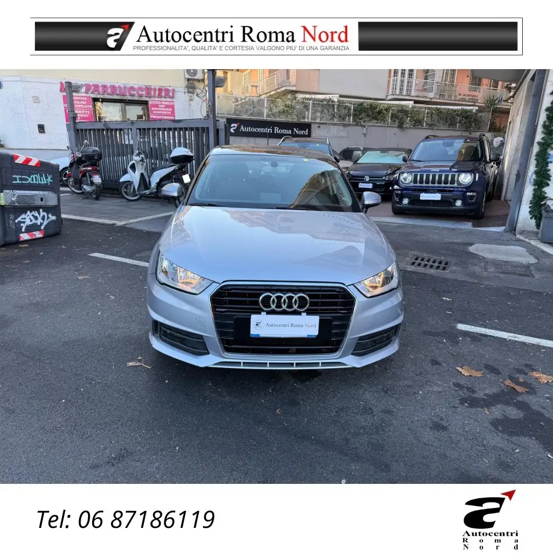 Audi A1 Sportback 1.4 tdi Design s-tronic Grau - 2