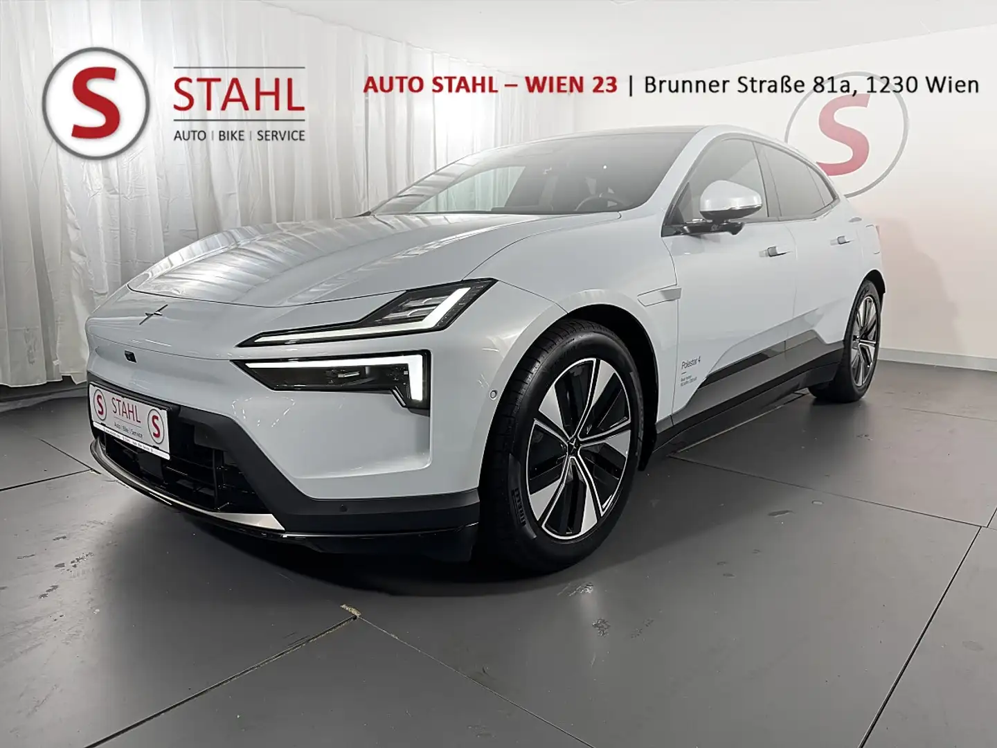 Polestar 4 Coupe MY27 Long Range Rear Motor Elektro 100kWh... Silber - 1