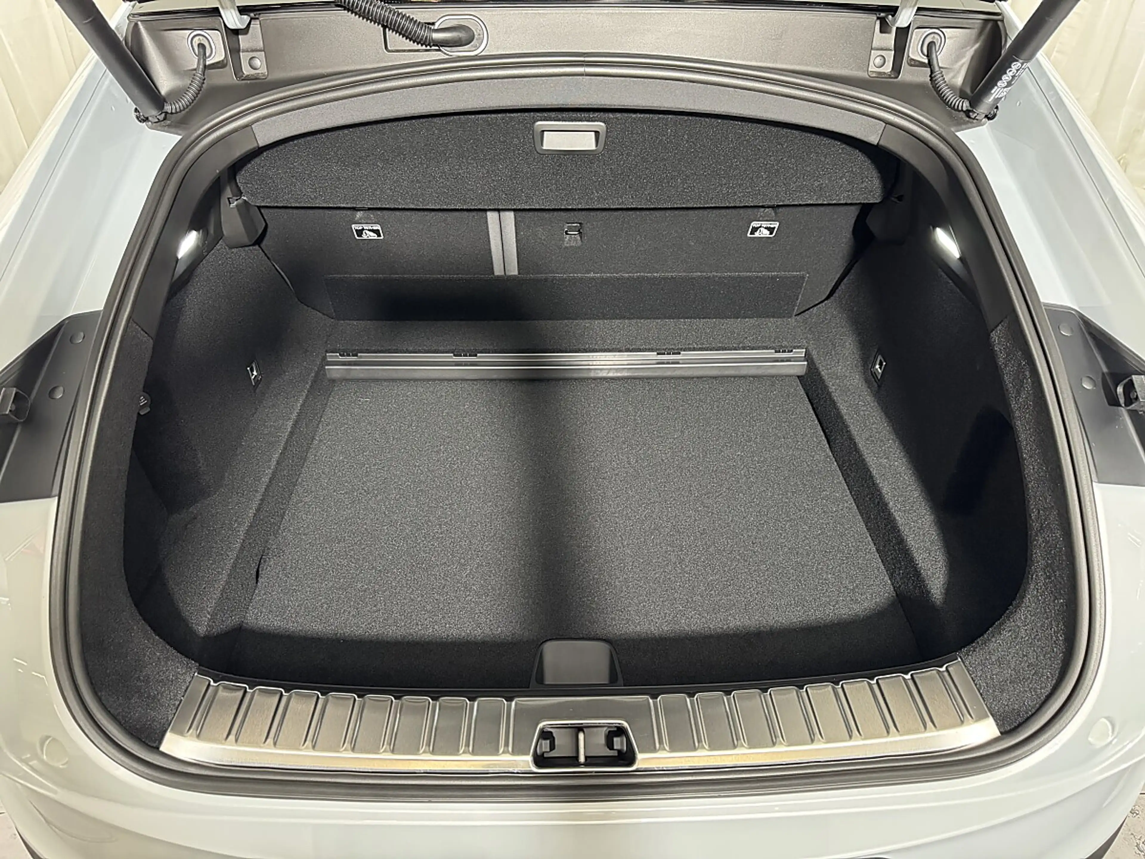 Polestar 4 Coupe MY27 Rear Motor Elektro 100kWh | Auto Sta... — photo 22