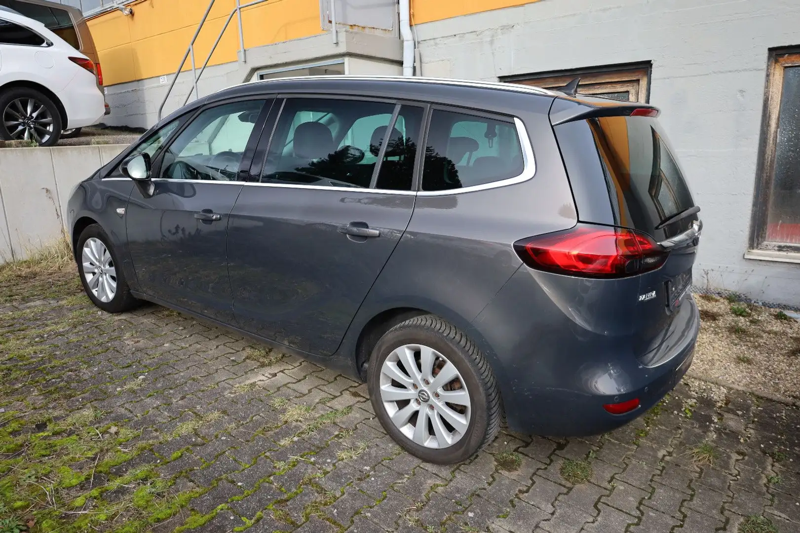Opel Zafira Grey - 2