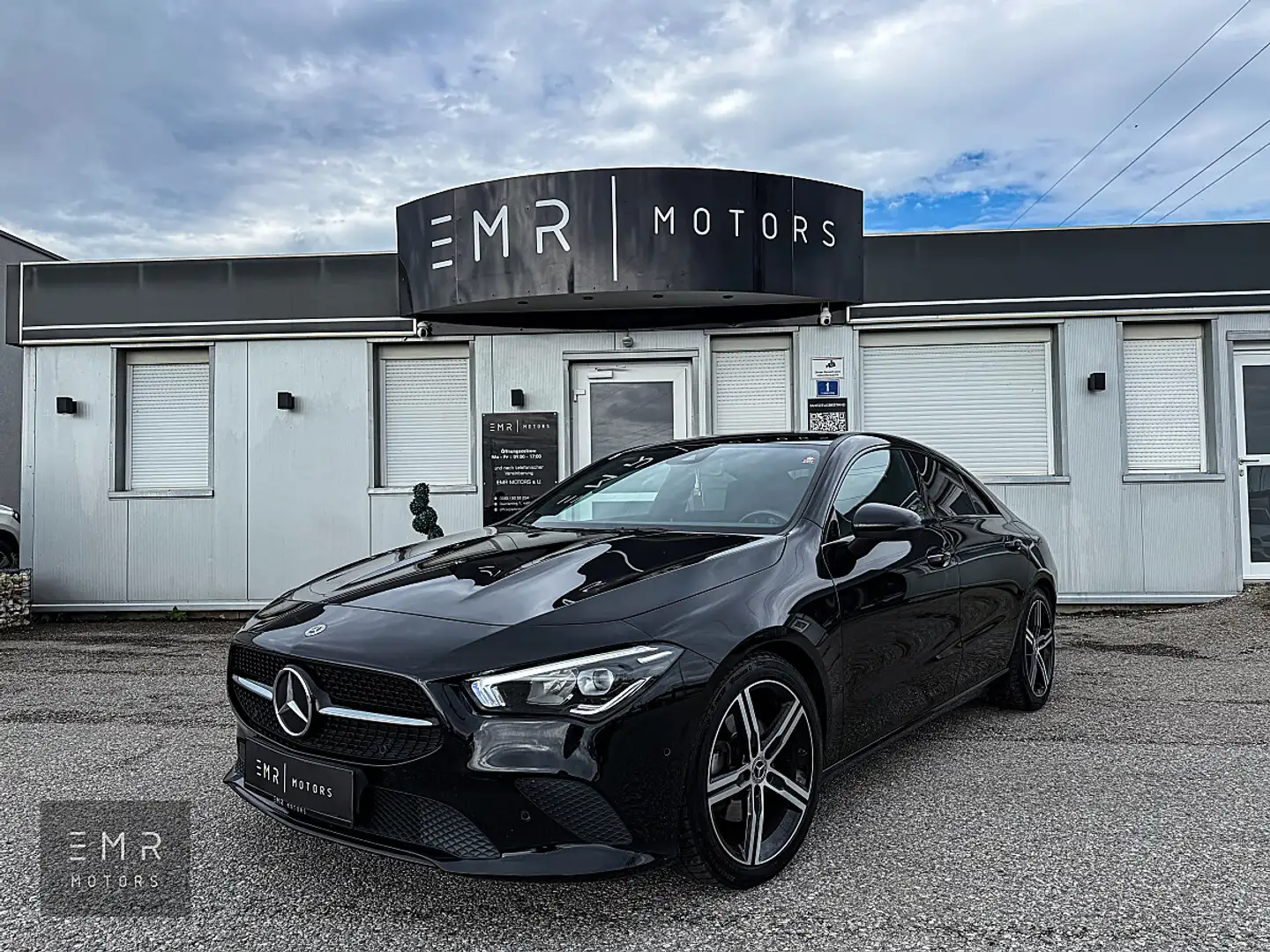 Mercedes-Benz CLA 180 d Aut. JUNGE-STERNE GARANTIE, NIGHT-PAKET, WIDE... Schwarz - 1