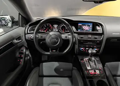 Annonce voiture d'occasion Audi A5 - CARADIZE