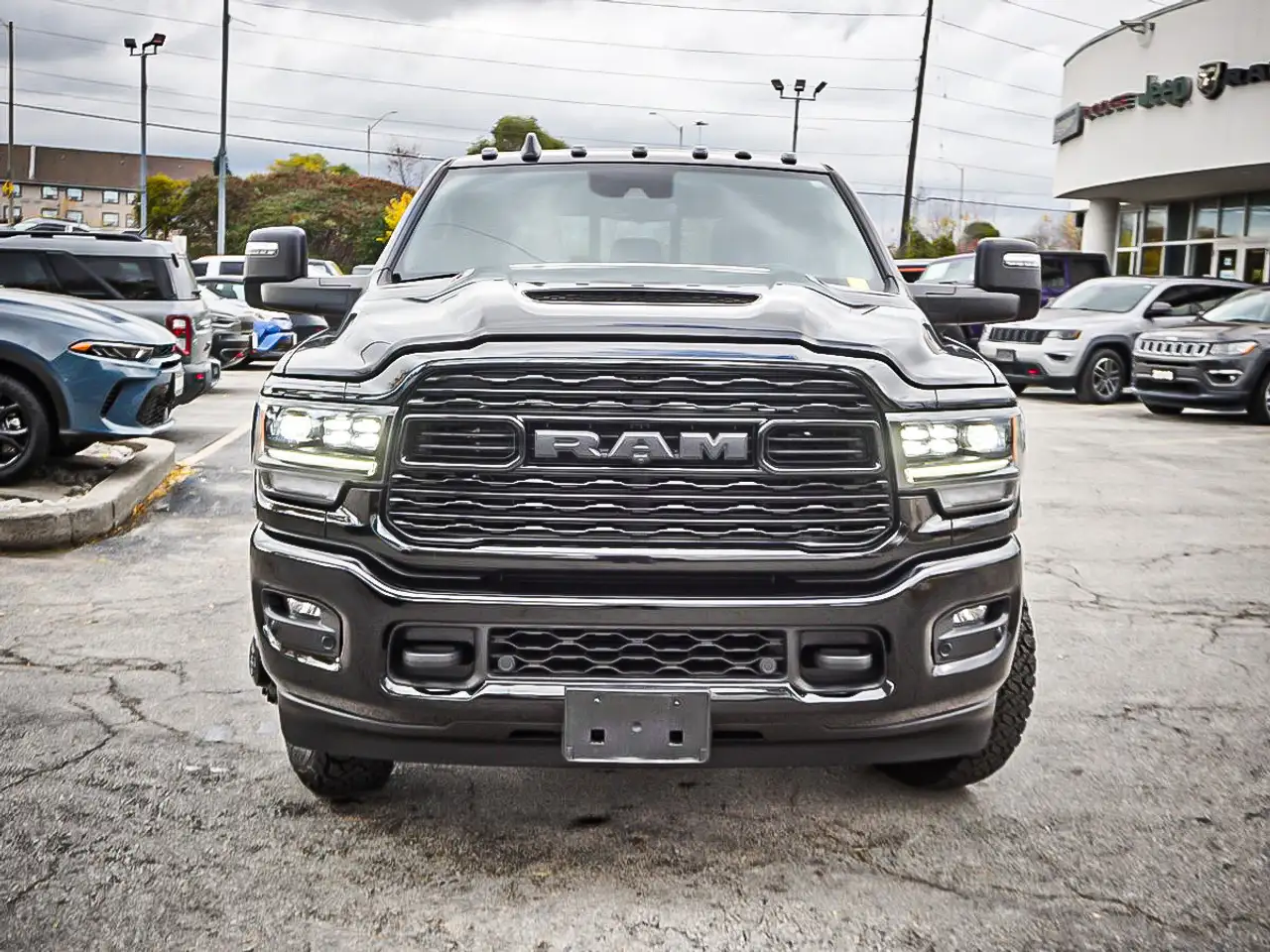 RAM 3500 снимка RAM 3500