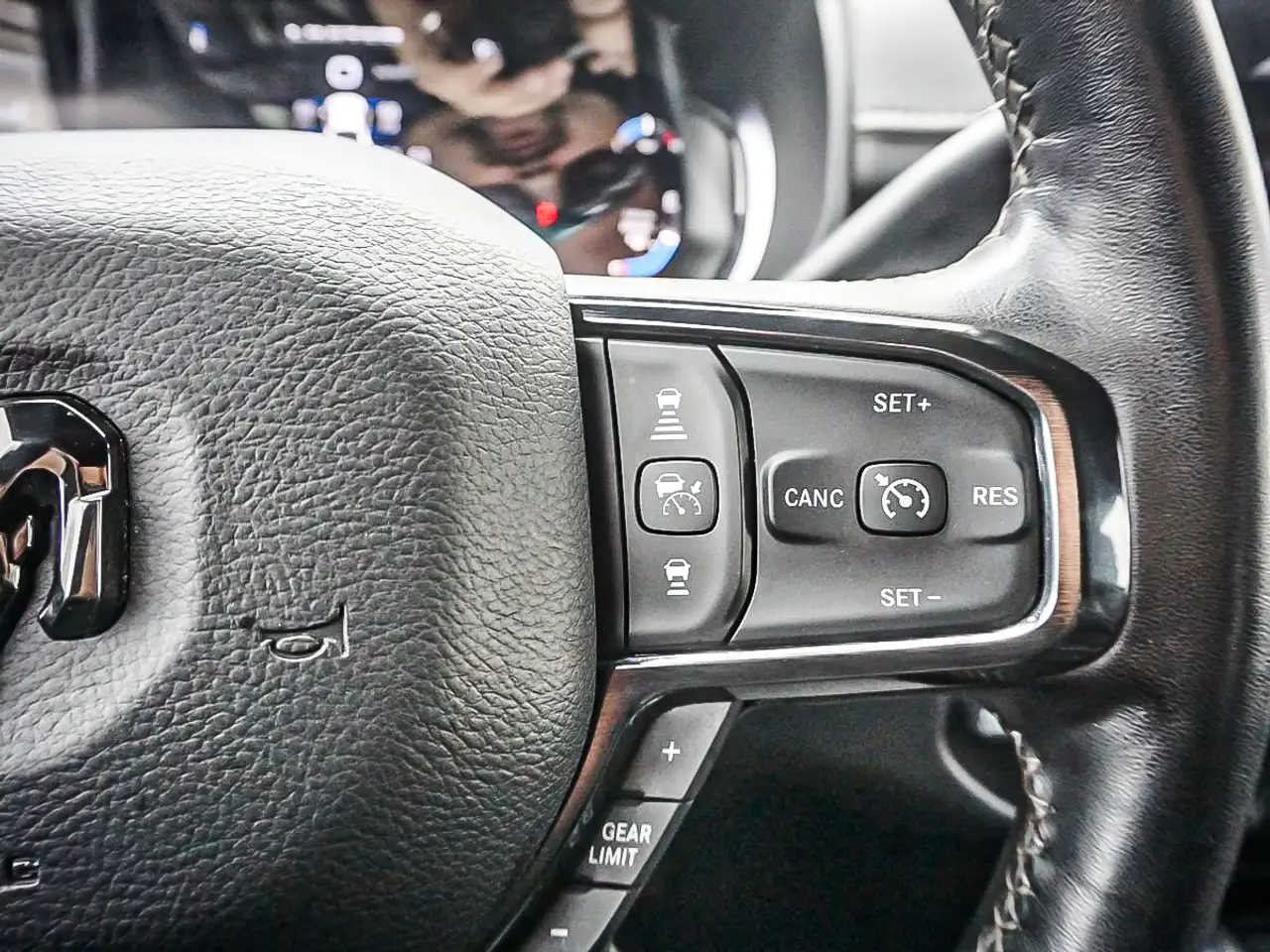 RAM 3500 снимка RAM 3500