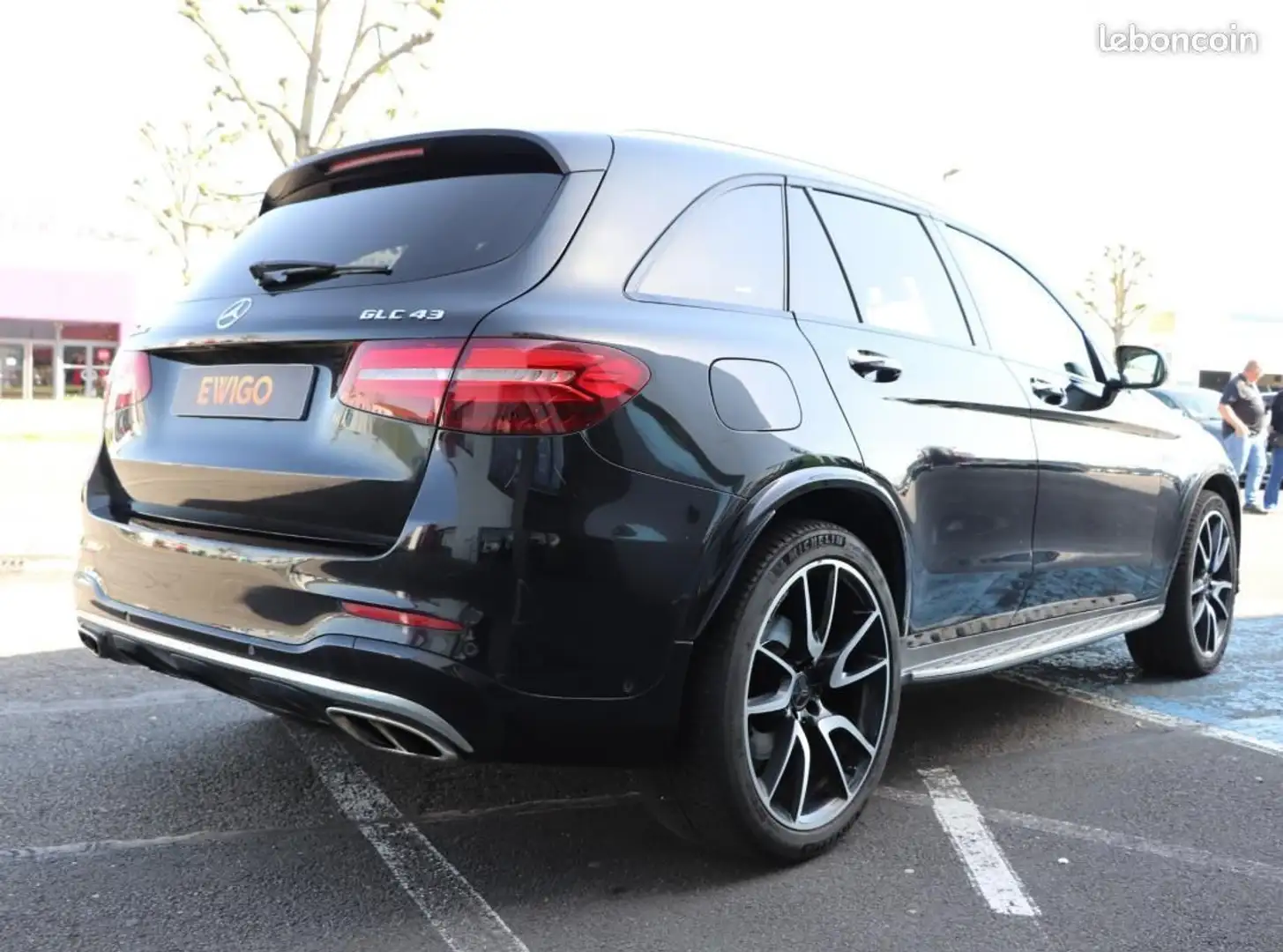 Mercedes-Benz GLC 43 AMG Classe Mercedes 3.0 43 365 AMG 4MATIC 9G-TRONIC BV Černá - 2