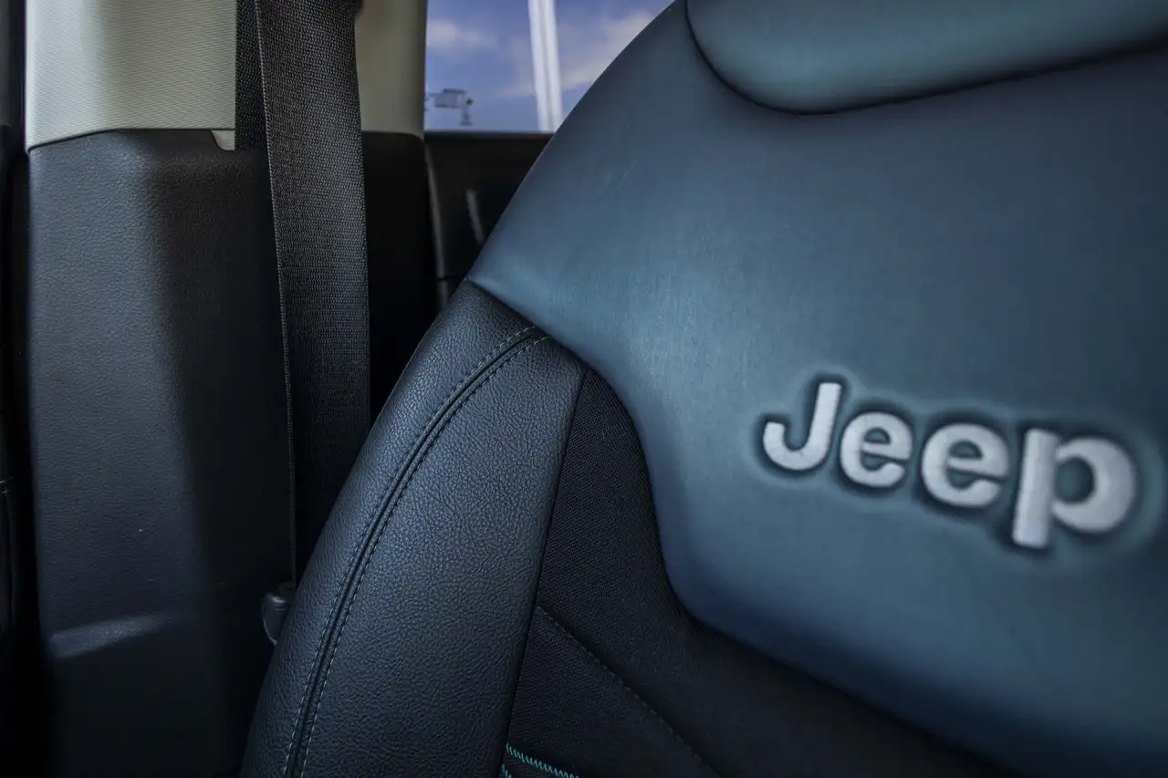 Jeep Compass 1.5T e-Hybrid Upland 360° Camera 19" ACC, миниатюра 11