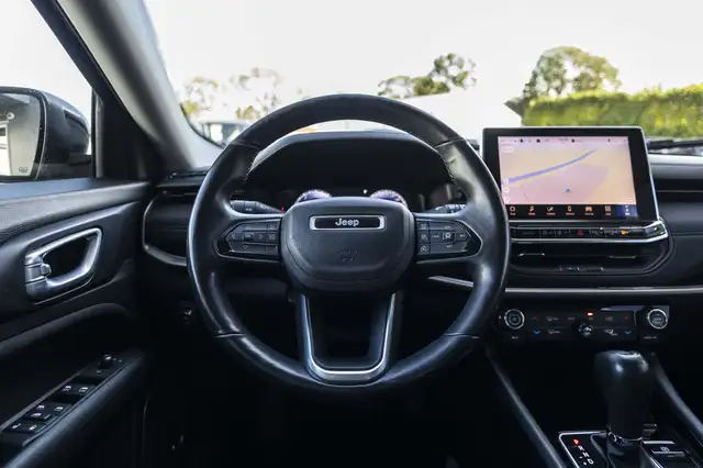 Jeep Compass view 7
