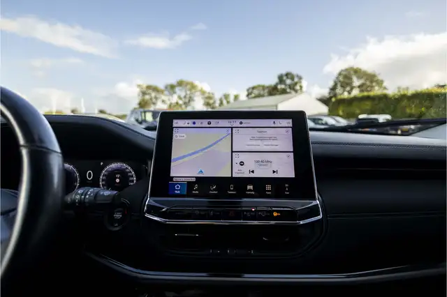 Jeep Compass view 28