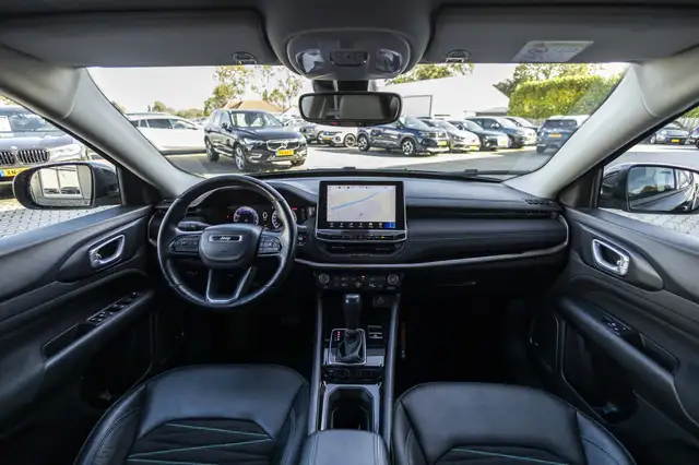 Jeep Compass view 6