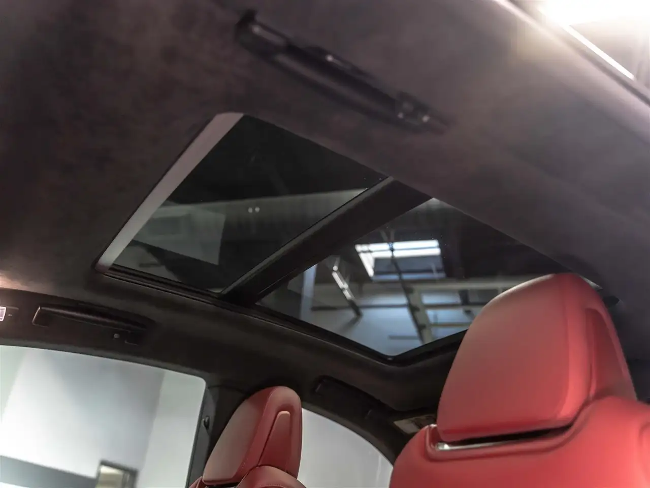Maserati Levante снимка Maserati Levante