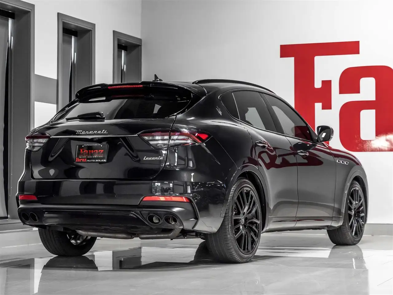 Maserati Levante снимка Maserati Levante