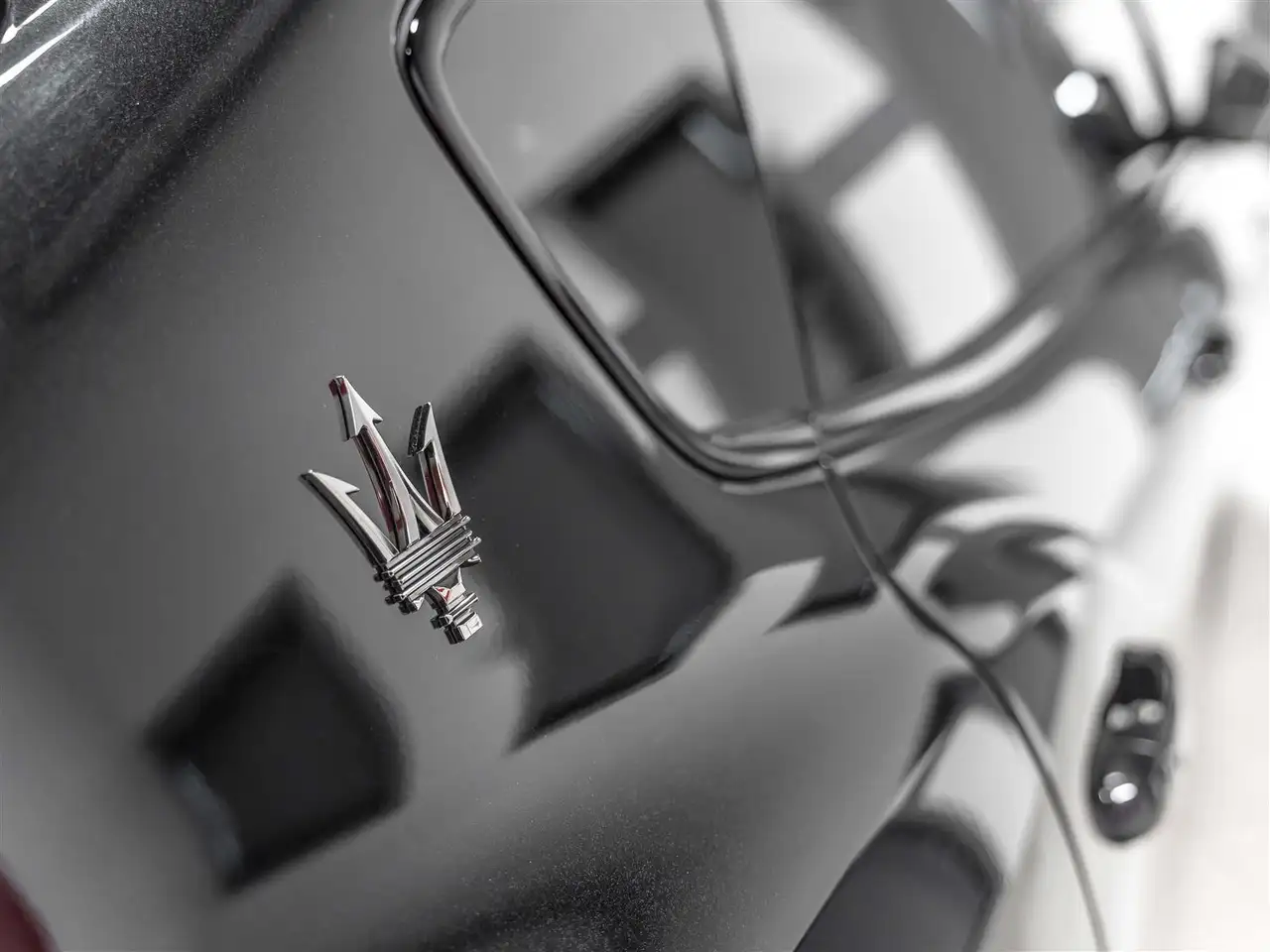 Maserati Levante снимка Maserati Levante
